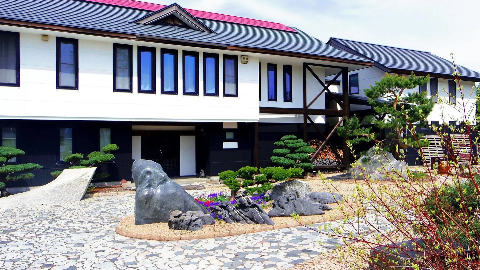 Kunsthaus Pansiyon Biei 0*,  Japonya